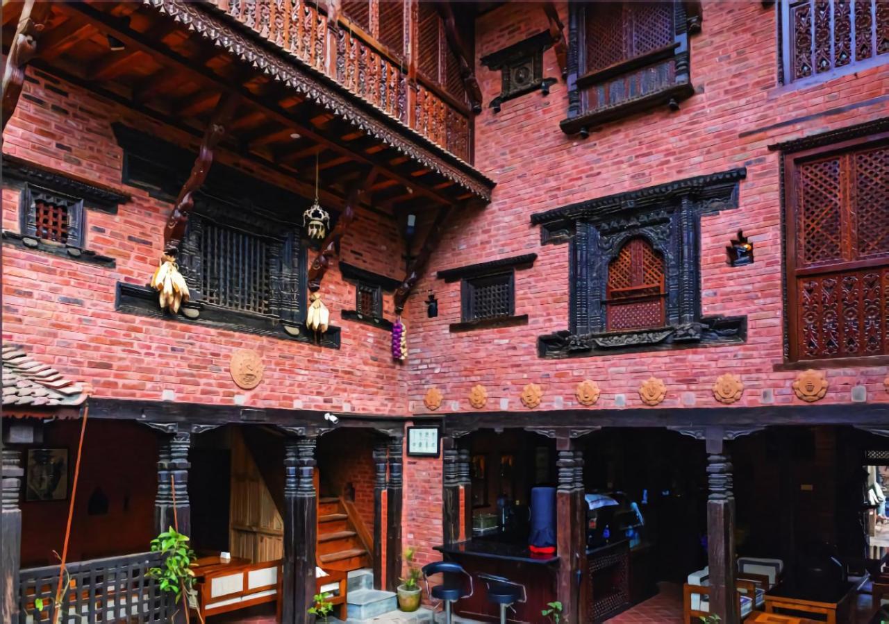 Bhatgoan Hotel Baha Restaurant And Cafe מראה חיצוני תמונה